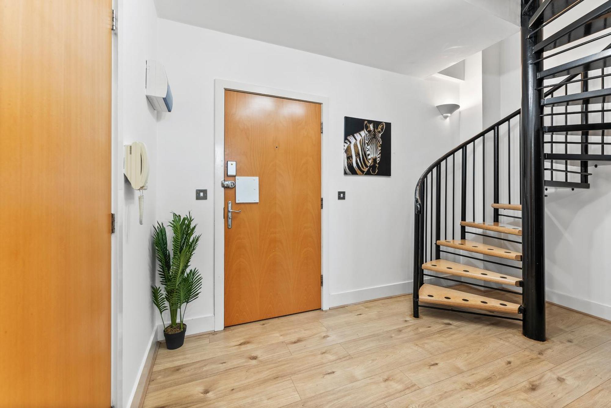 30 Percent Off! Lovely Yorkshire Duplex - Sleeps 6 - Netflix Dewsbury Exteriör bild