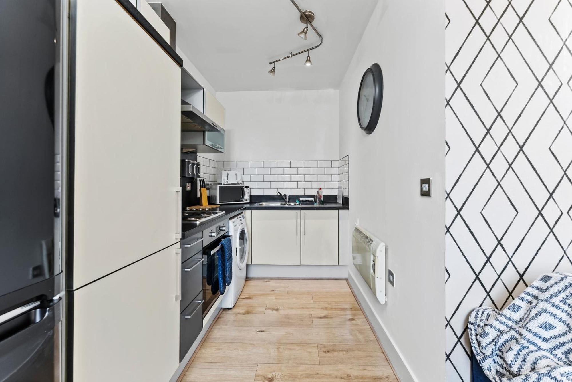 30 Percent Off! Lovely Yorkshire Duplex - Sleeps 6 - Netflix Dewsbury Exteriör bild