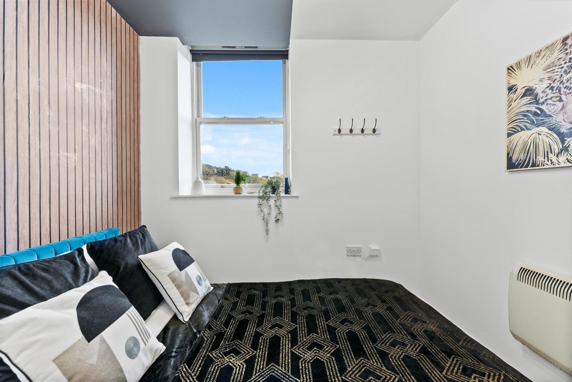 30 Percent Off! Lovely Yorkshire Duplex - Sleeps 6 - Netflix Dewsbury Exteriör bild