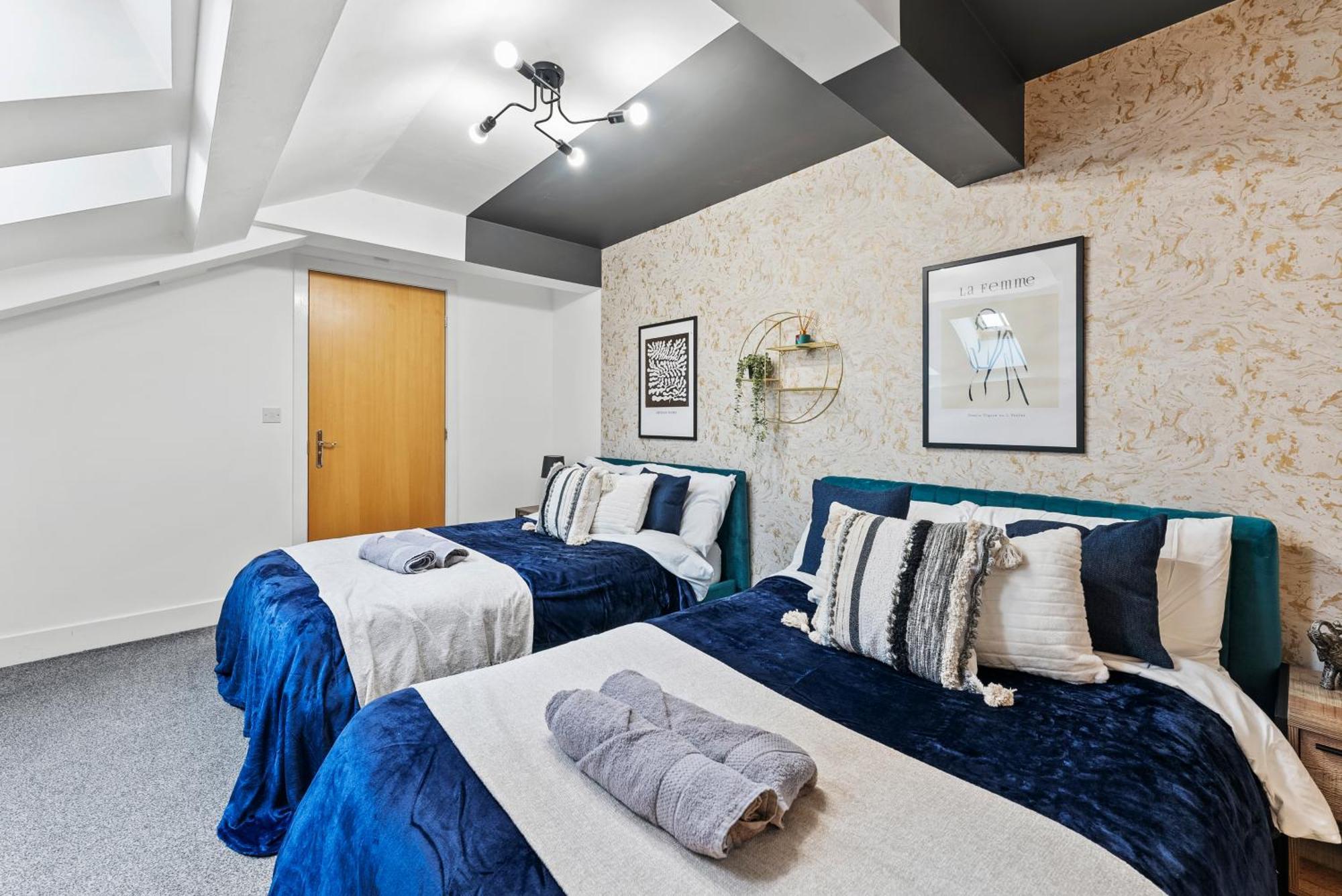 30 Percent Off! Lovely Yorkshire Duplex - Sleeps 6 - Netflix Dewsbury Exteriör bild